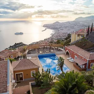 5* База отдыха Palheiro Village